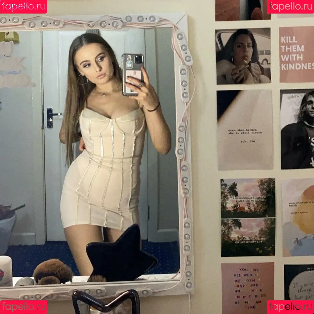 Lilly N Onlyfans Photo Gallery 