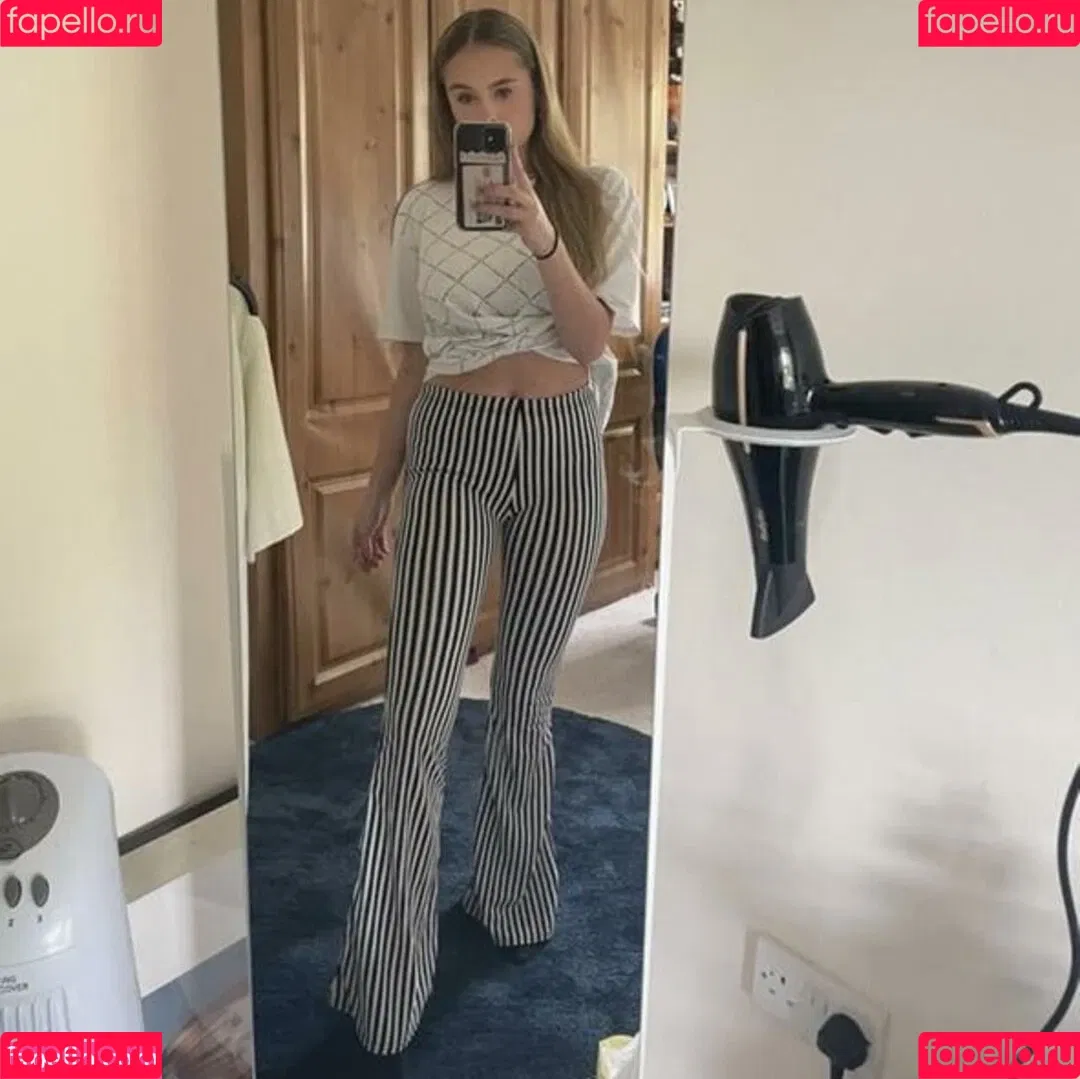 Lilly N Onlyfans Photo Gallery 