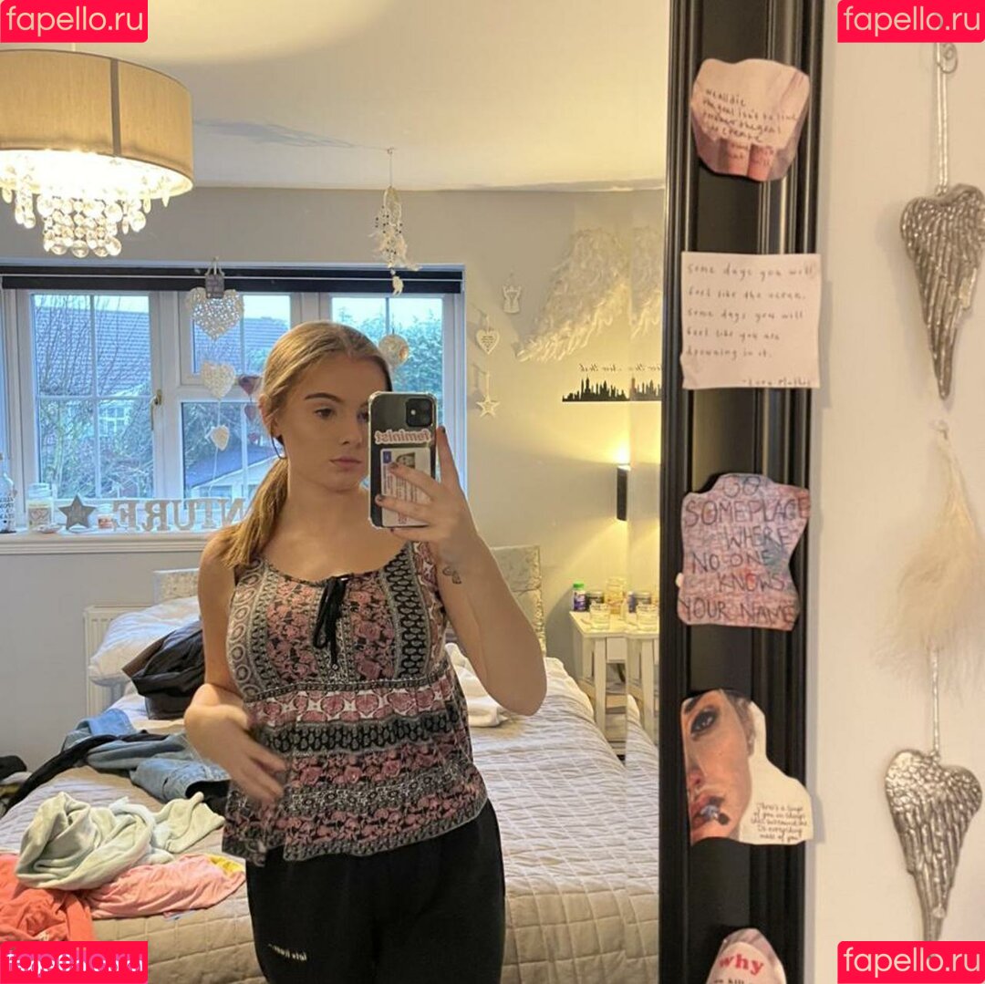 Lilly N Onlyfans Photo Gallery 