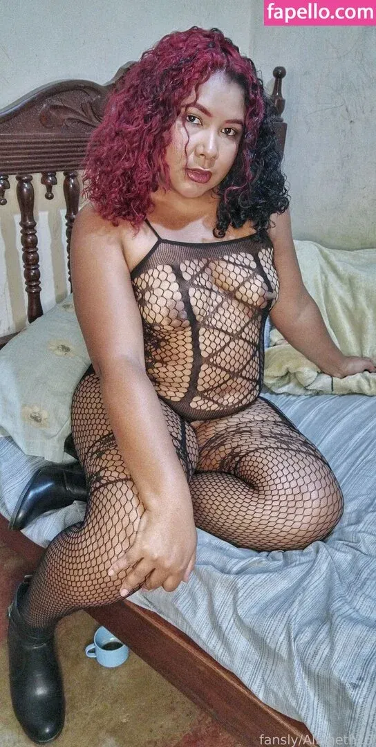 alianeth250 Onlyfans Photo Gallery 