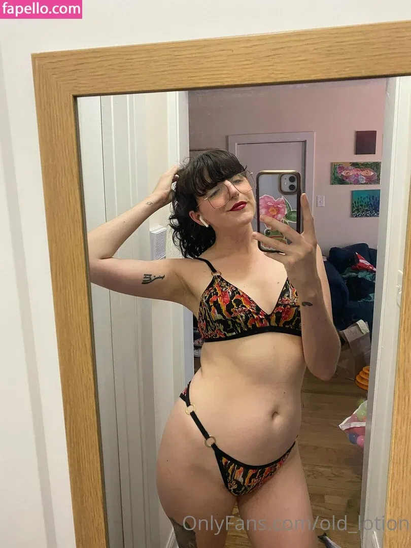 Lotion Wizard Onlyfans Photo Gallery 