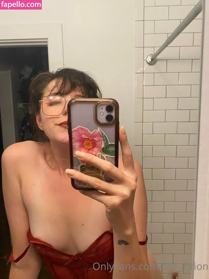 Lotion Wizard Onlyfans Photo Gallery 