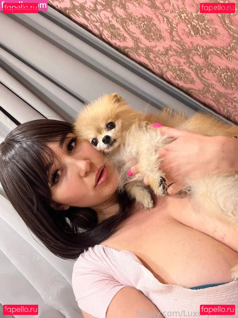 LuxuryModel Onlyfans Photo Gallery 