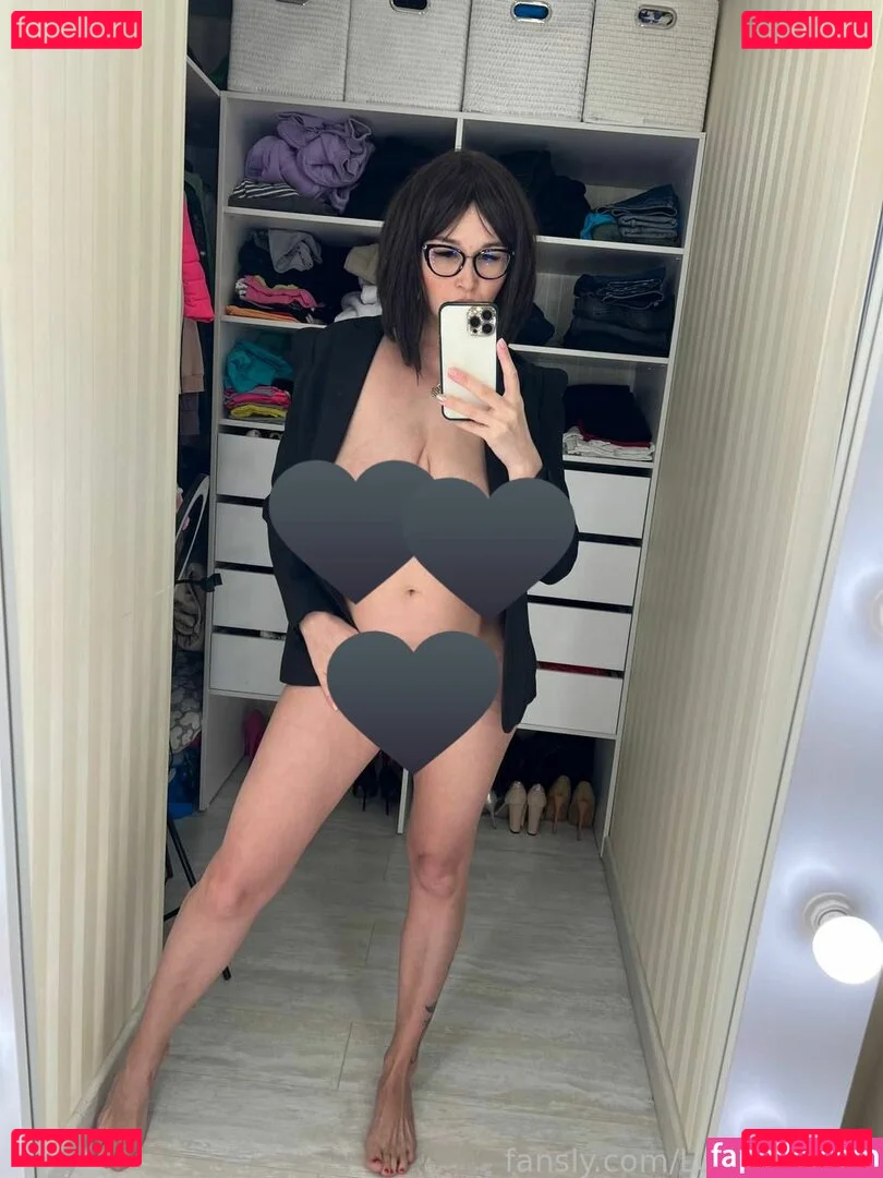 LuxuryModel Onlyfans Photo Gallery 