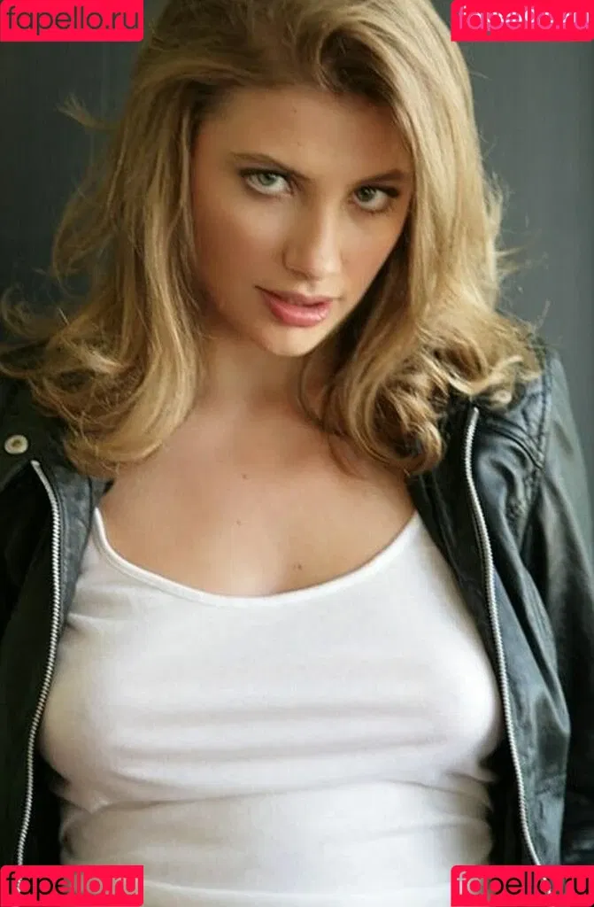 Miriam Giovanelli Onlyfans Photo Gallery 