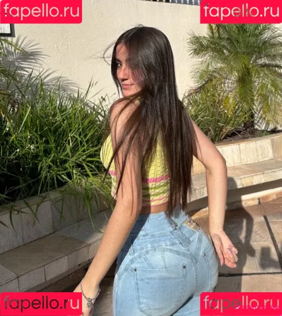 Giholiveiira__ Onlyfans Photo Gallery 