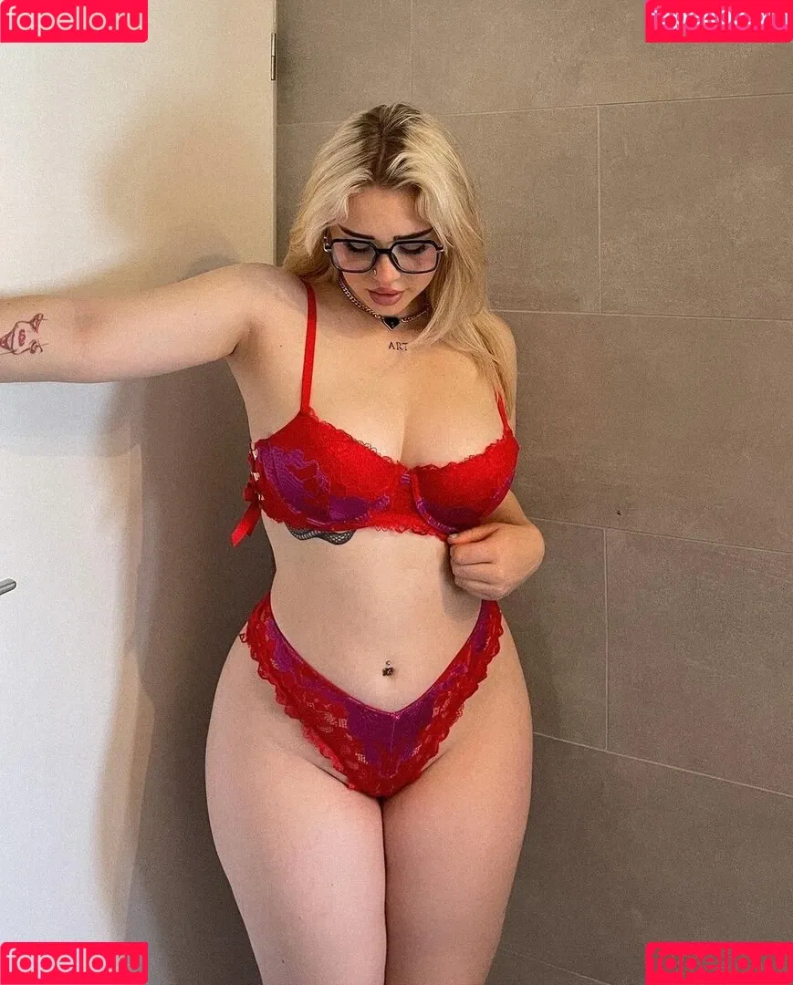 Luisa Früh Onlyfans Photo Gallery 