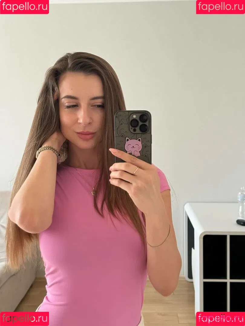 Olechka Tatar Onlyfans Photo Gallery 