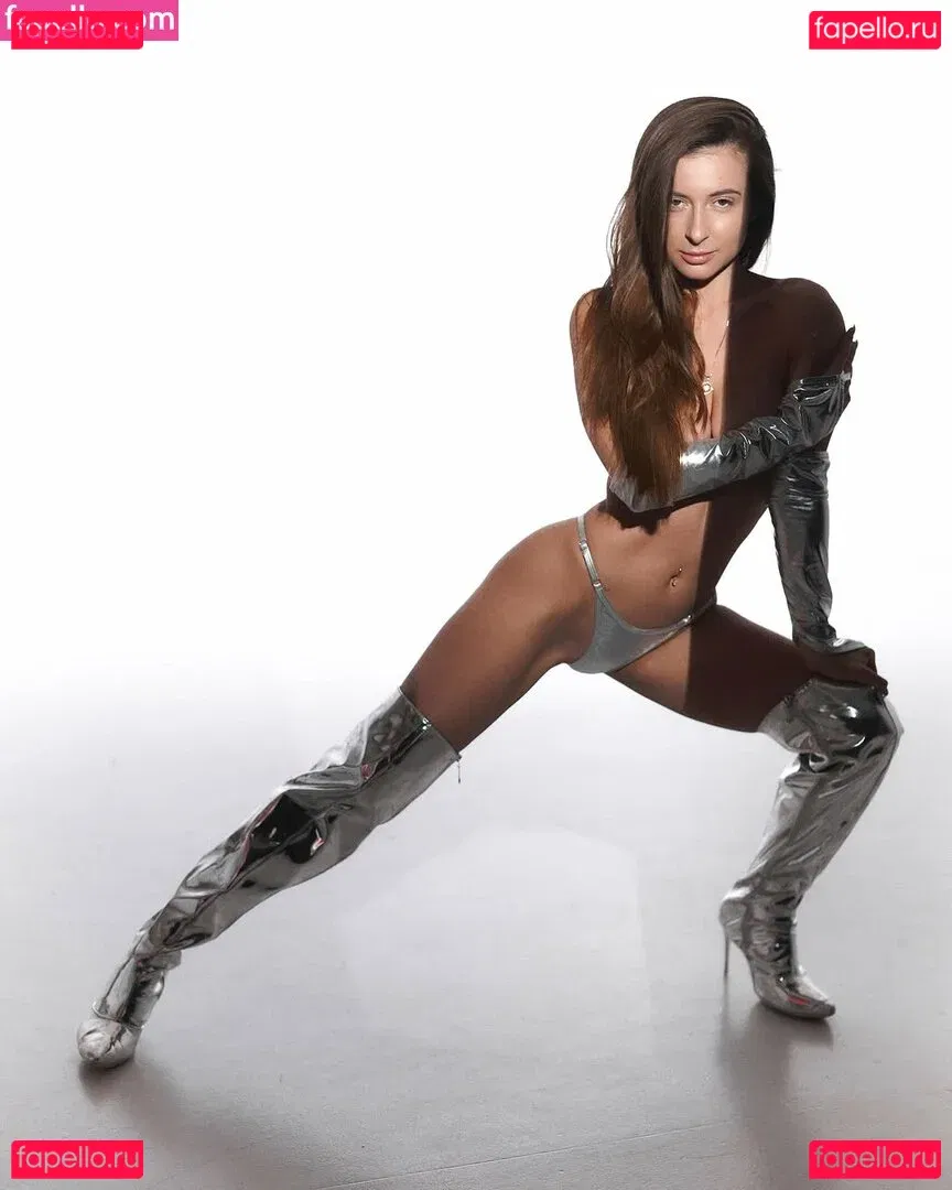 Olechka Tatar Onlyfans Photo Gallery 