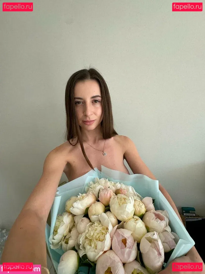 Olechka Tatar Onlyfans Photo Gallery 