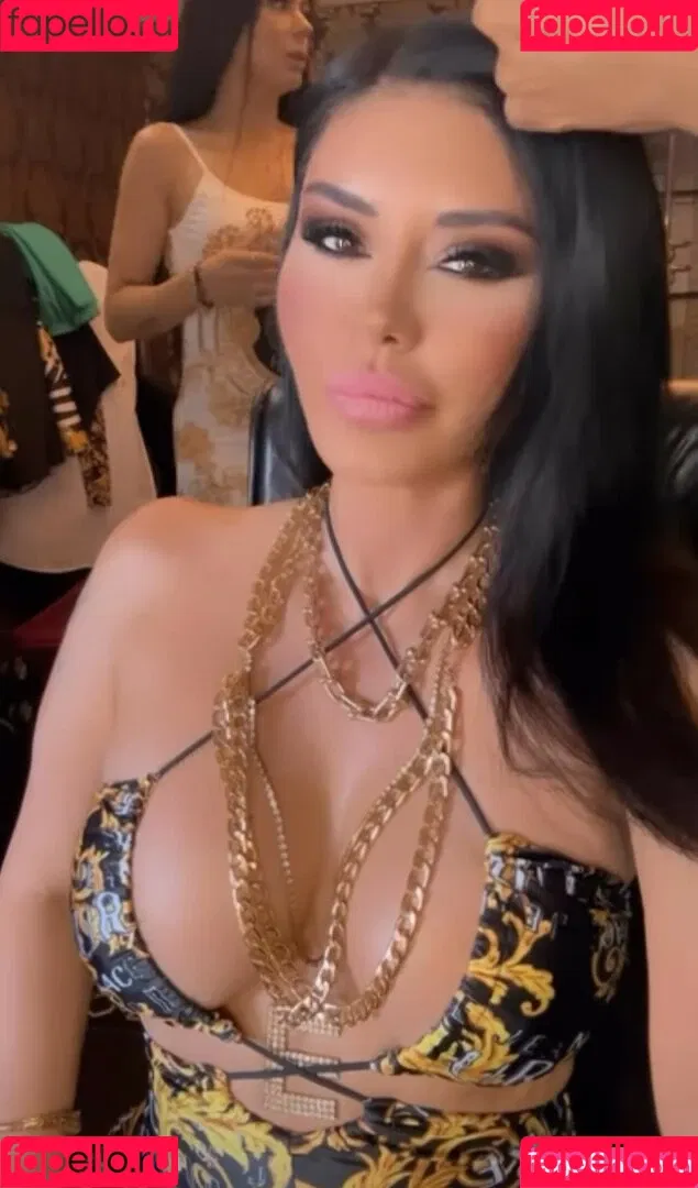 Ebru Polat Onlyfans Photo Gallery 