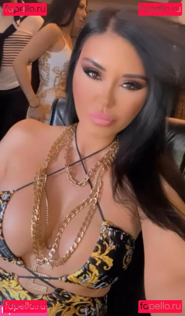 Ebru Polat Onlyfans Photo Gallery 