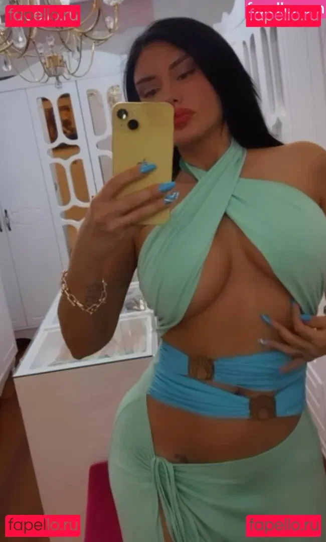 Ebru Polat Onlyfans Photo Gallery 