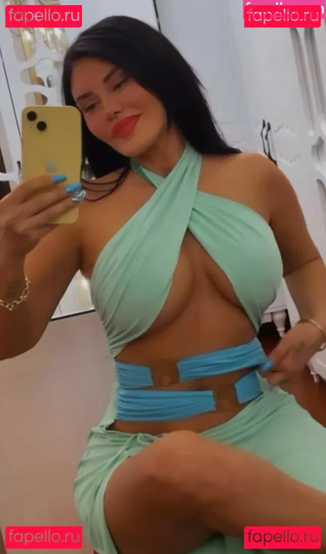 Ebru Polat Onlyfans Photo Gallery 