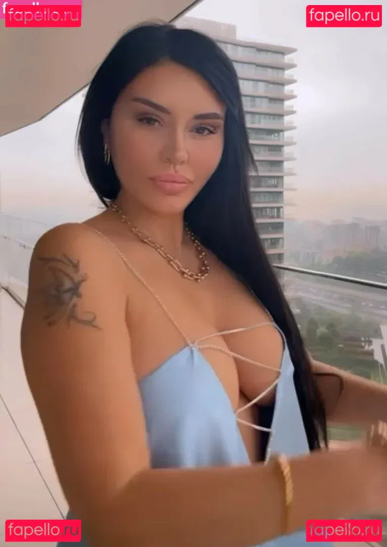 Ebru Polat Onlyfans Photo Gallery 