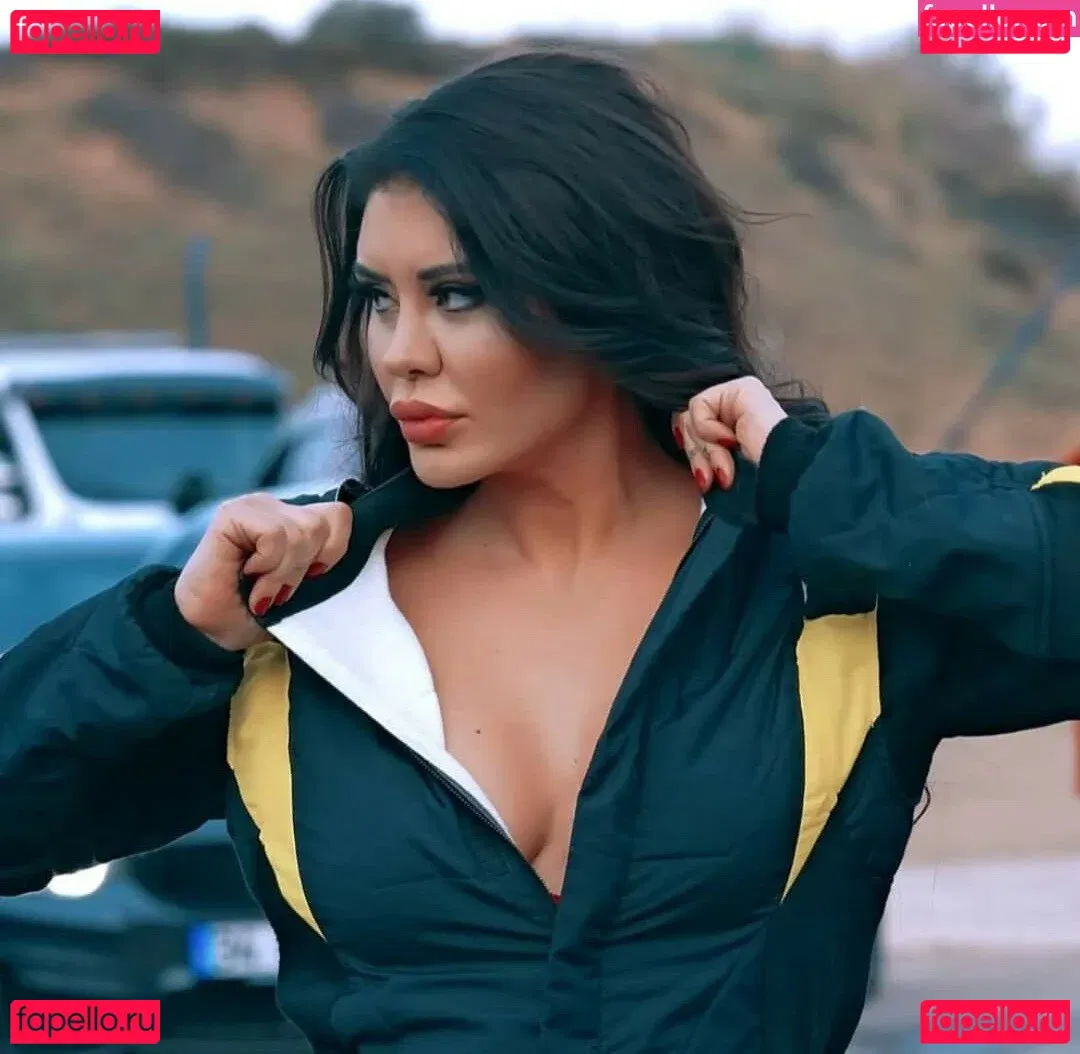 Ebru Polat Onlyfans Photo Gallery 