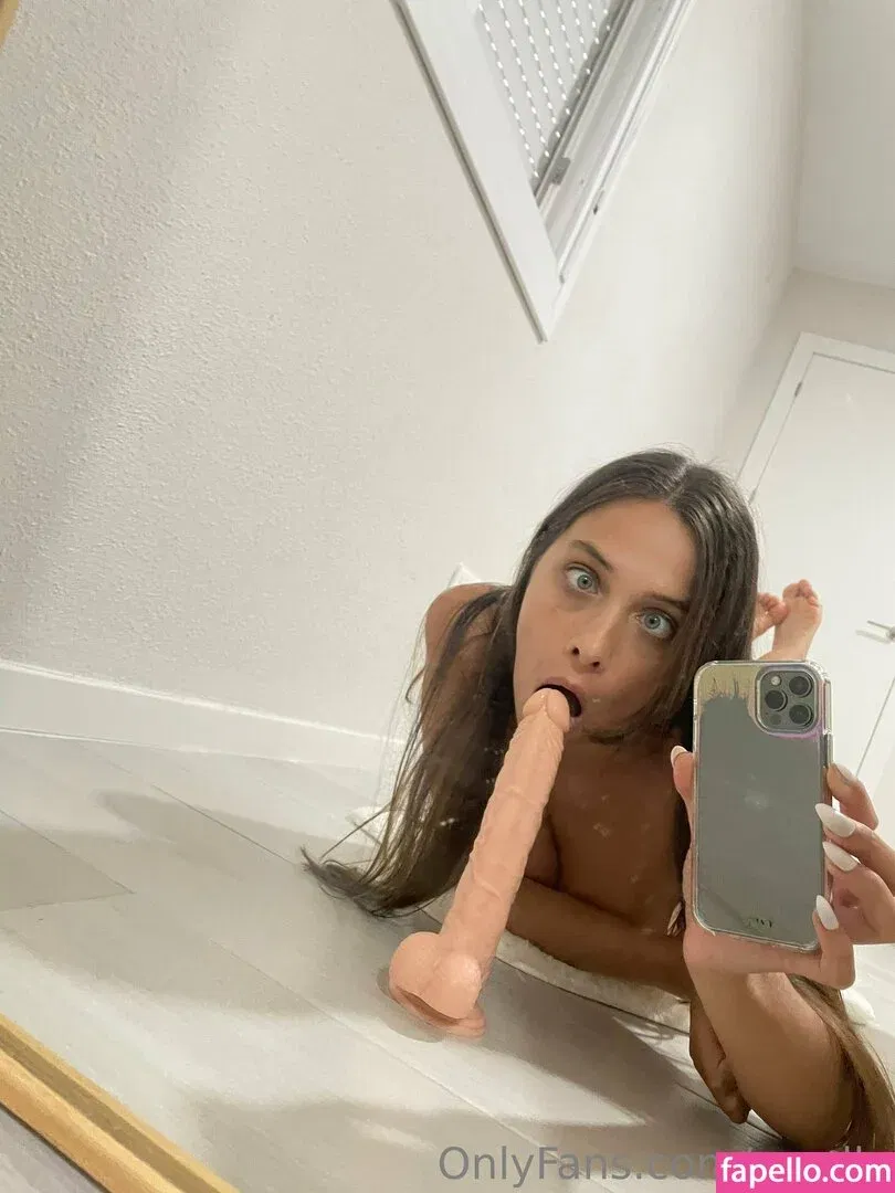 wnella Onlyfans Photo Gallery 