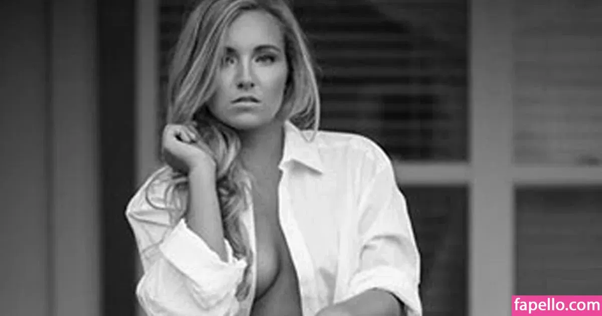 Zoe Pugh Onlyfans Photo Gallery 