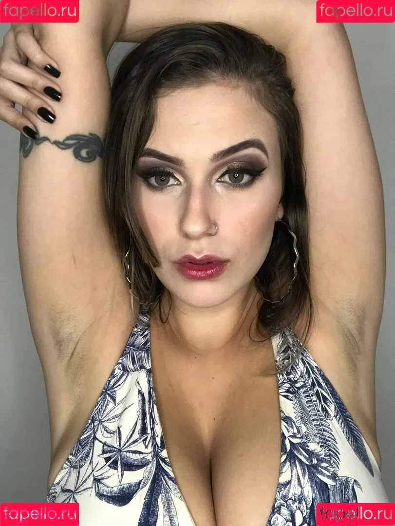 Louise Adams Onlyfans Photo Gallery 