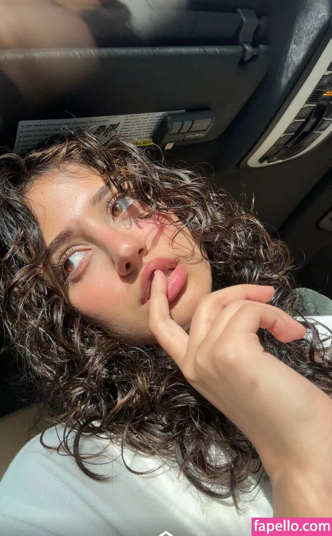 melodymelowo Onlyfans Photo Gallery 