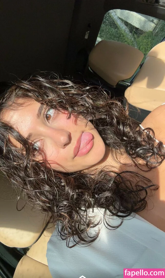 melodymelowo Onlyfans Photo Gallery 