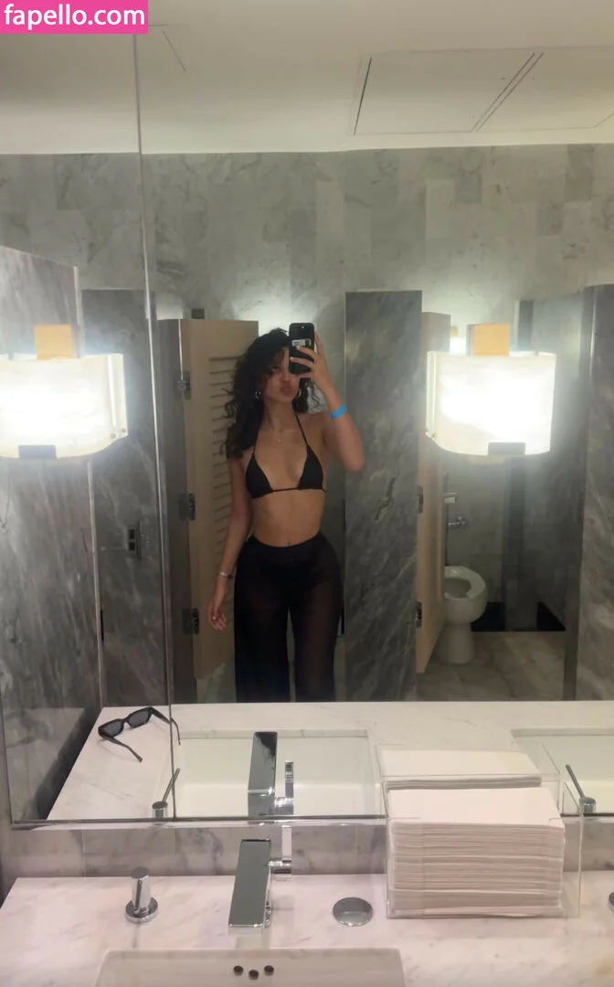 melodymelowo Onlyfans Photo Gallery 