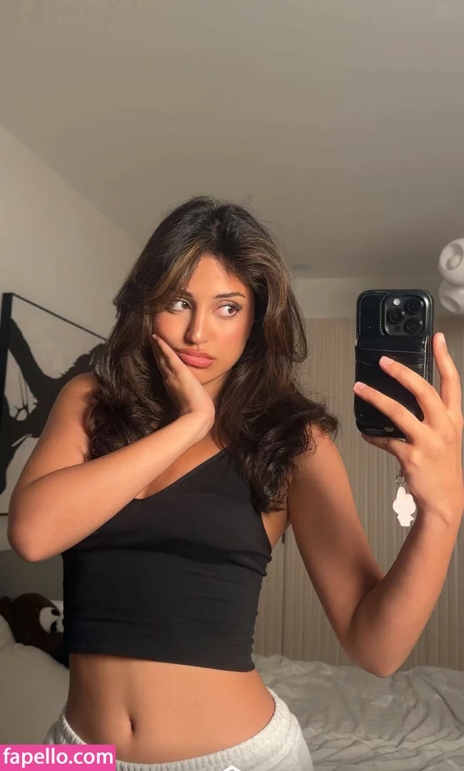 melodymelowo Onlyfans Photo Gallery 