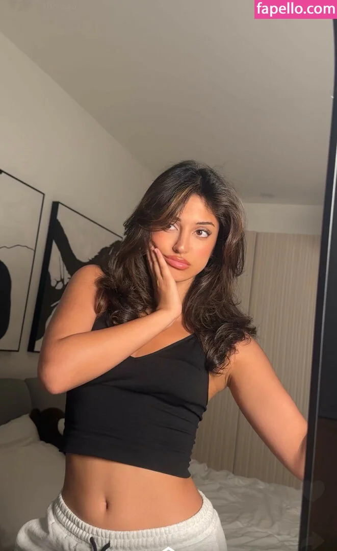 melodymelowo Onlyfans Photo Gallery 