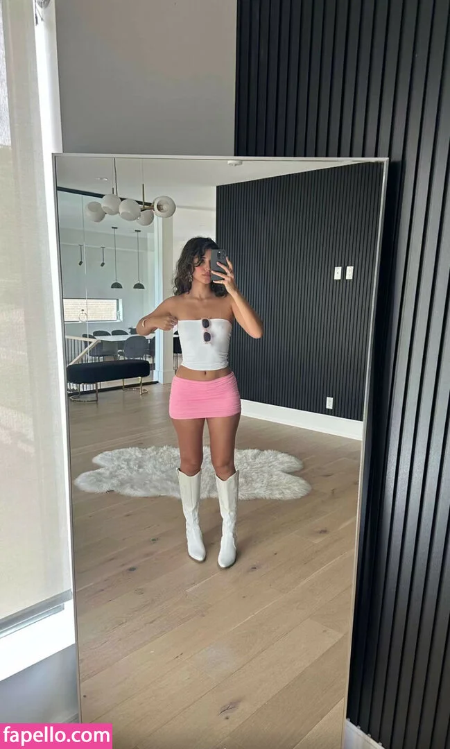 melodymelowo Onlyfans Photo Gallery 