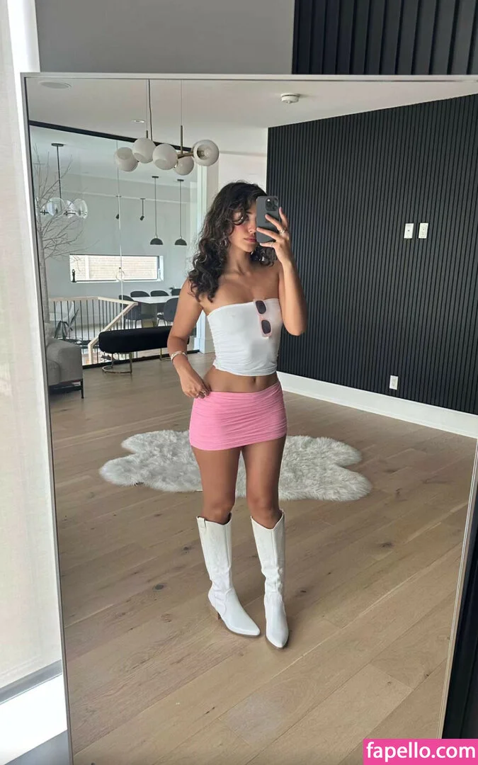 melodymelowo Onlyfans Photo Gallery 