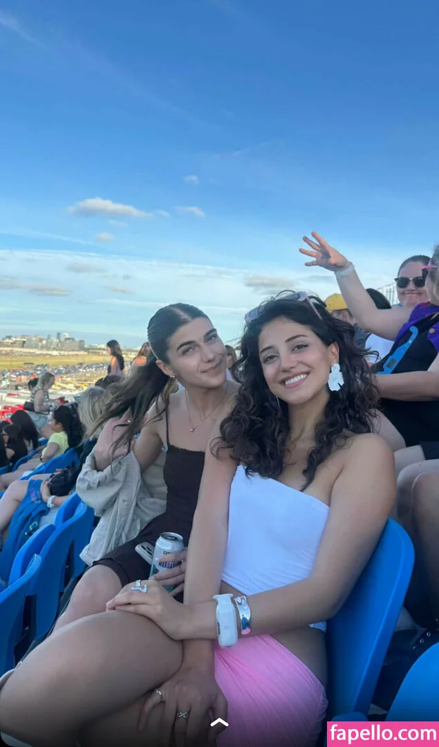 melodymelowo Onlyfans Photo Gallery 