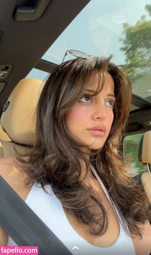 melodymelowo Onlyfans Photo Gallery 