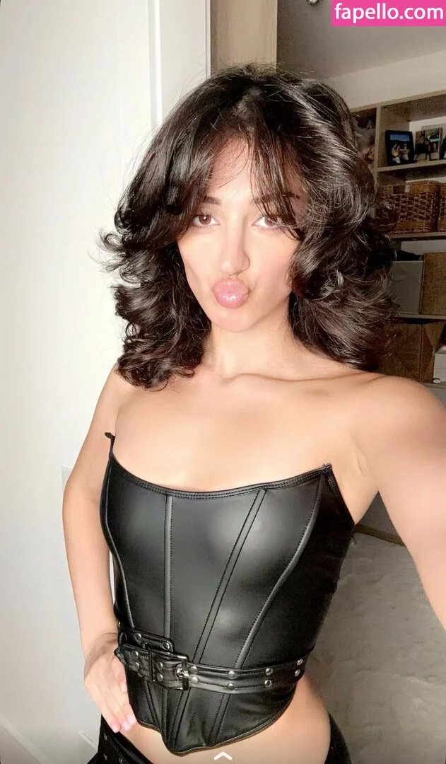 melodymelowo Onlyfans Photo Gallery 