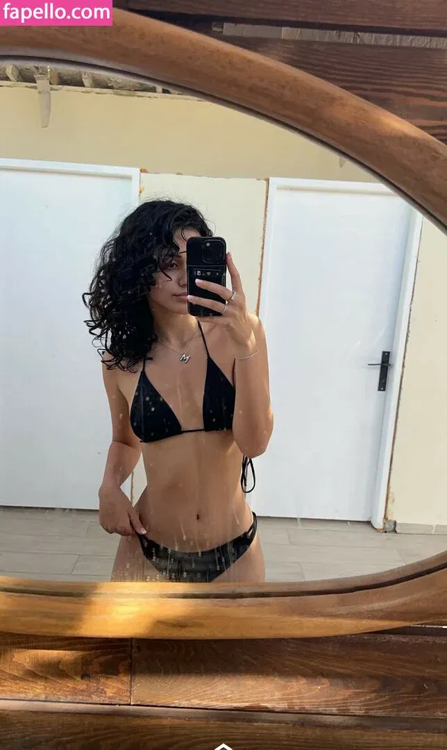 melodymelowo Onlyfans Photo Gallery 