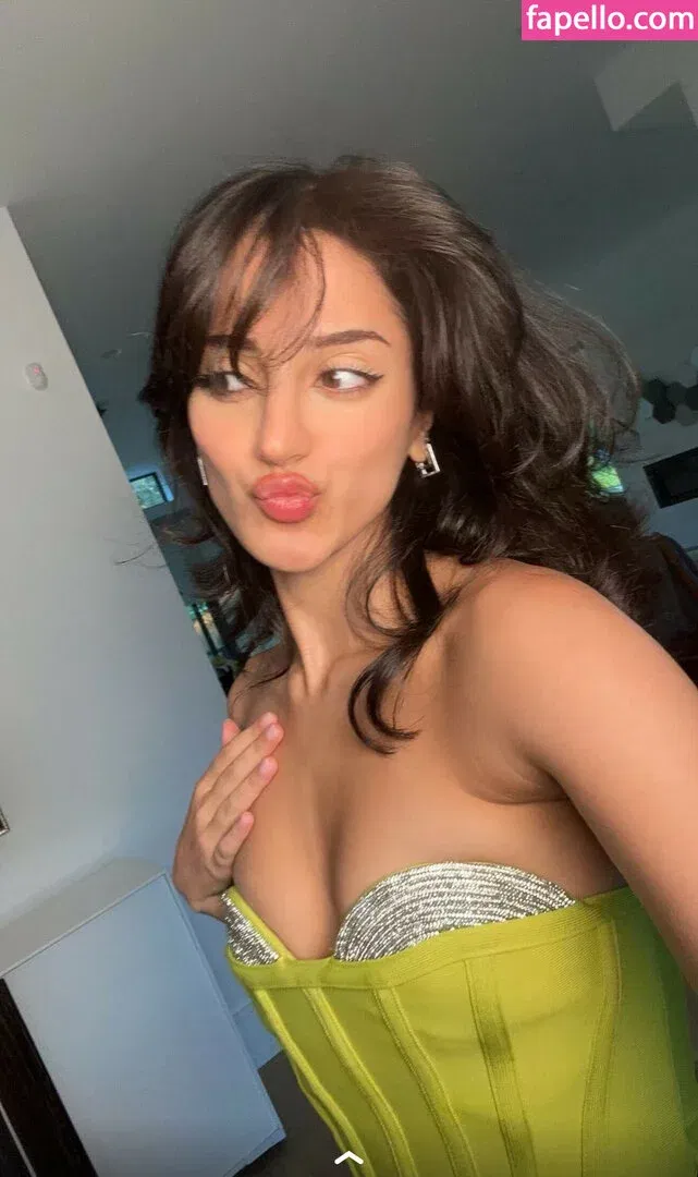 melodymelowo Onlyfans Photo Gallery 