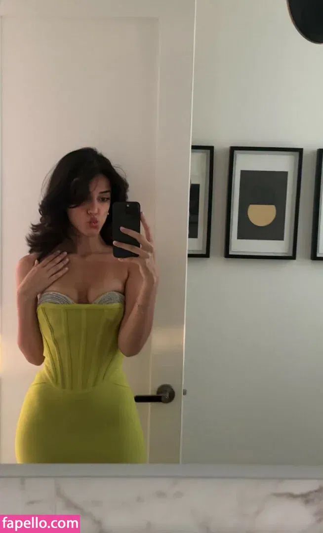 melodymelowo Onlyfans Photo Gallery 