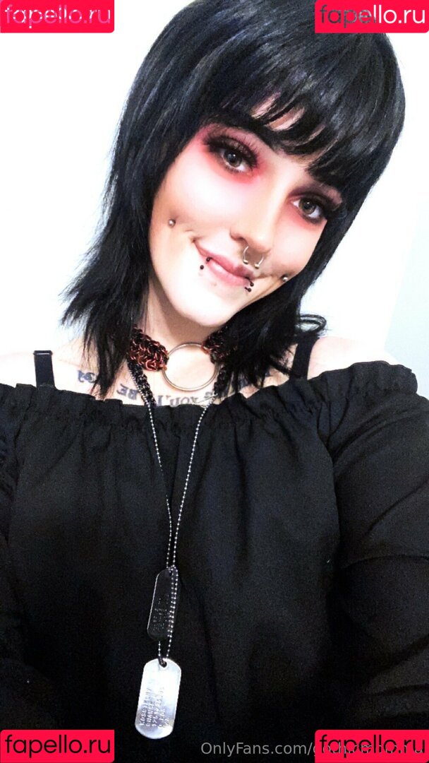 gothicmomma Onlyfans Photo Gallery 