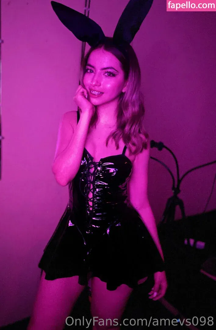 amevs098 Onlyfans Photo Gallery 