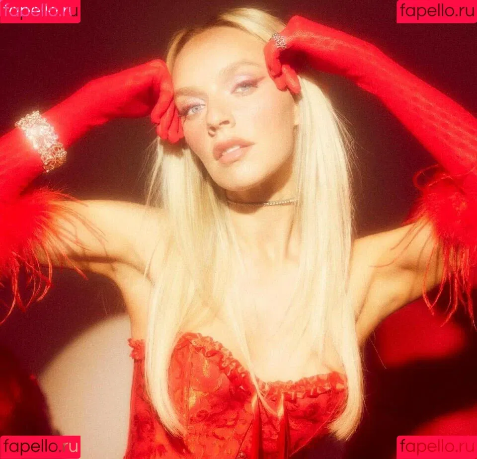 Zolita Onlyfans Photo Gallery 