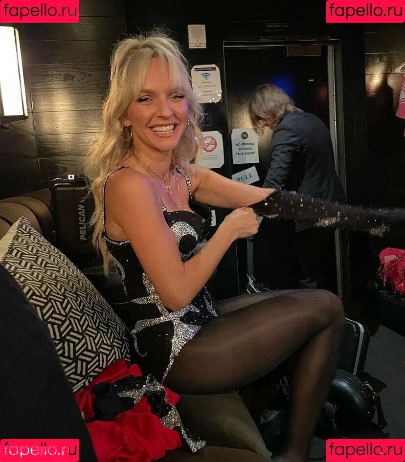 Zolita Onlyfans Photo Gallery 