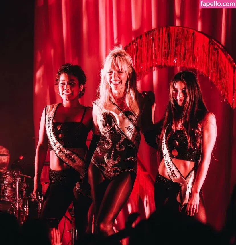 Zolita Onlyfans Photo Gallery 