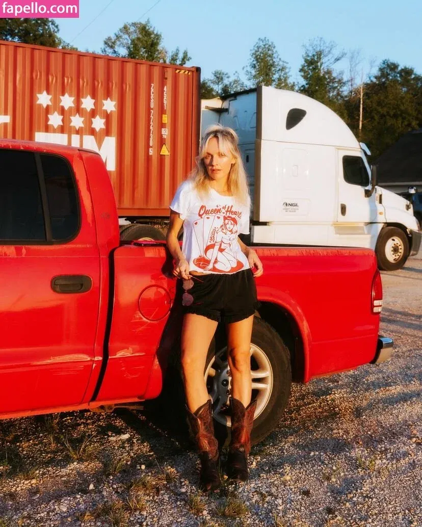 Zolita Onlyfans Photo Gallery 