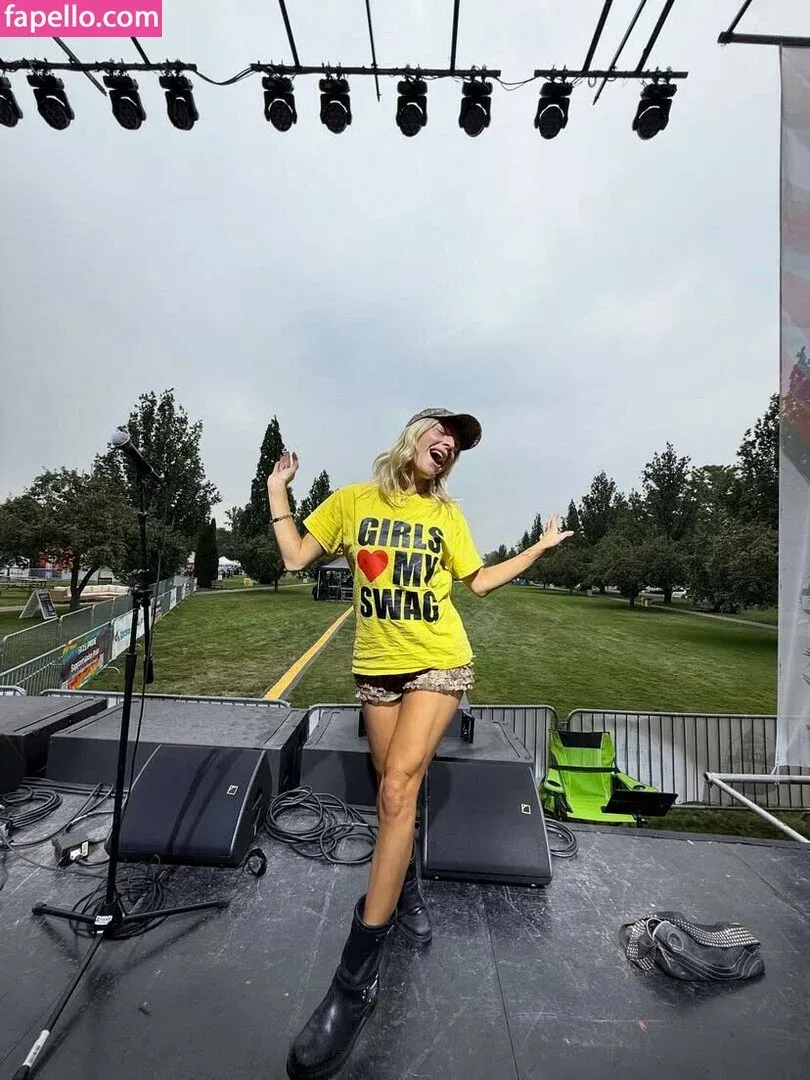 Zolita Onlyfans Photo Gallery 