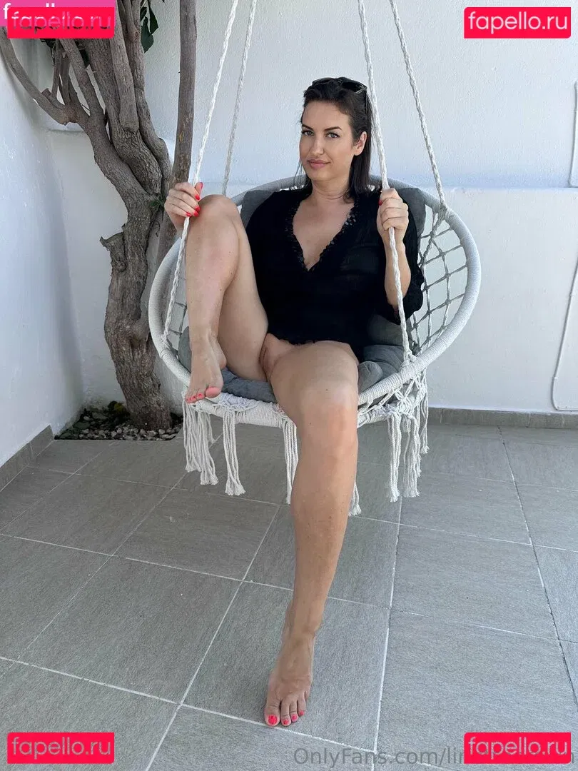 Linette Crown Onlyfans Photo Gallery 