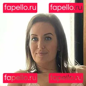 Linette Crown Onlyfans Photo Gallery 