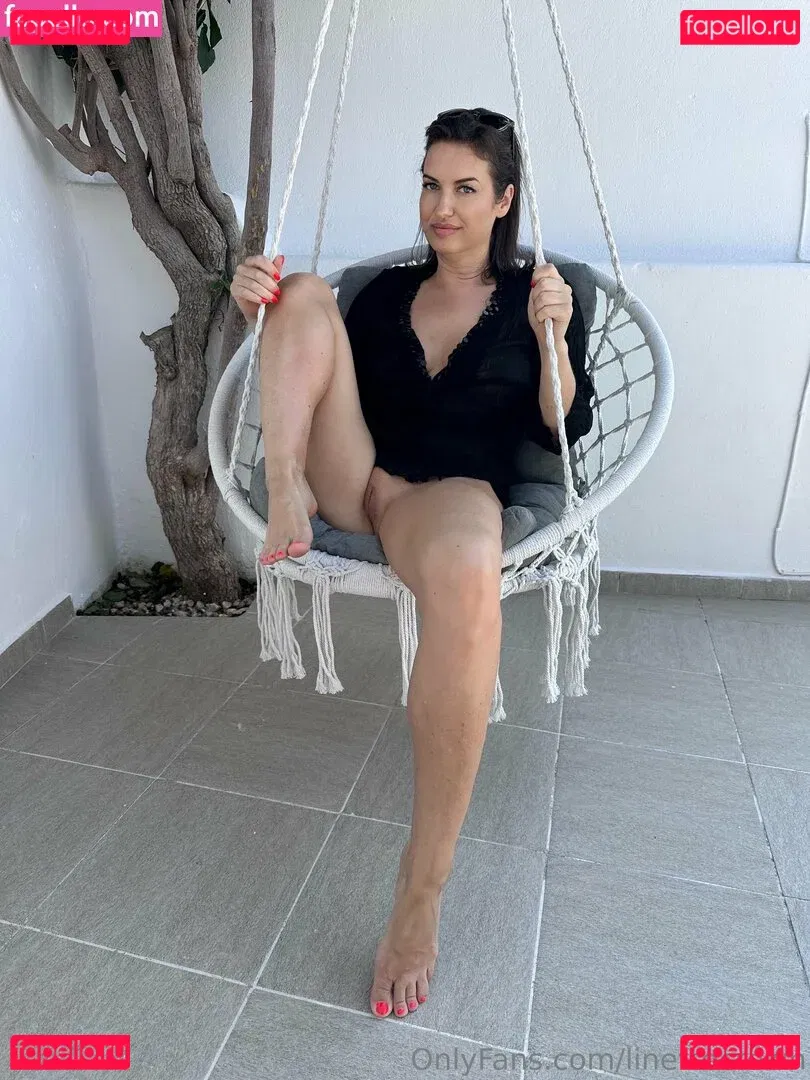 Linette Crown Onlyfans Photo Gallery 