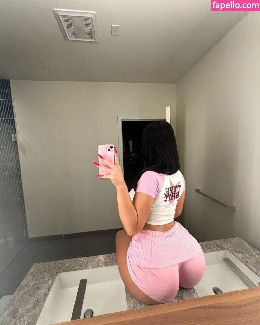 Amelaomore Onlyfans Photo Gallery 