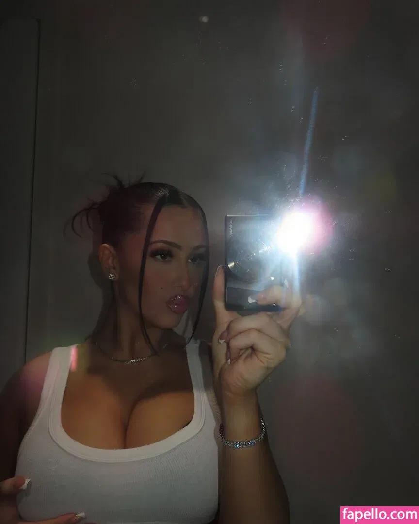 Amelaomore Onlyfans Photo Gallery 