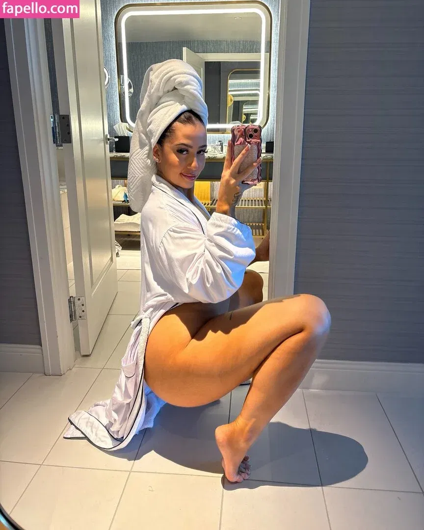 Amelaomore Onlyfans Photo Gallery 