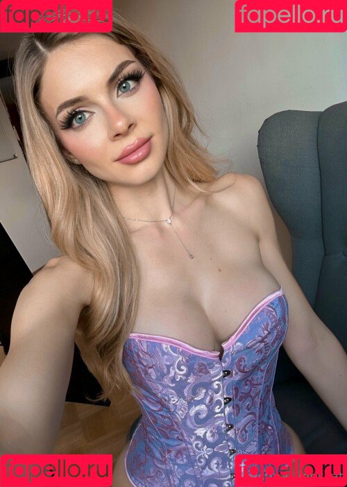 Christina Lionscat Onlyfans Photo Gallery 